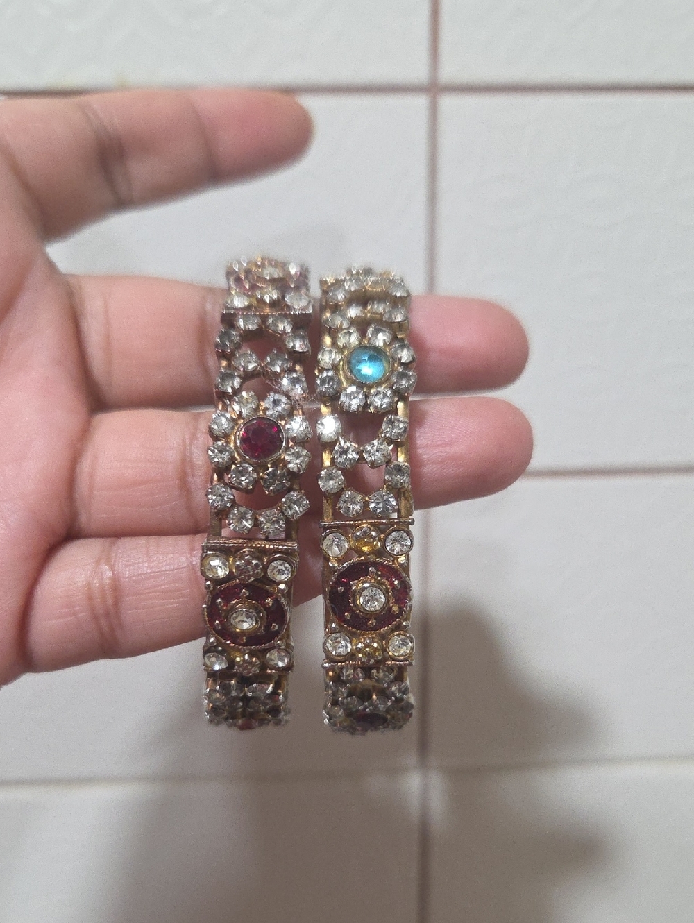 Elegant Gold-Tone Crystal Floral Bangle Set with Red and Blue Accents